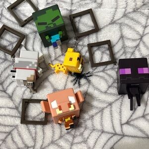 Minecraft Action Figure Keychain Set - Multicolor